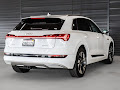 2022 Audi e-tron Premium Plus