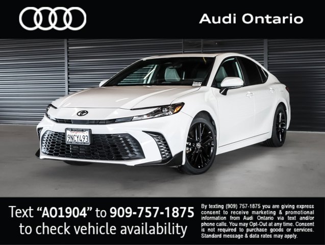 2025 Toyota Camry SE